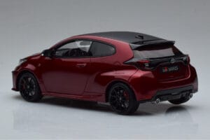Toyota GR Yaris Roșu Otto 1:18 OT1003 Rășină - imaginea 5 din 6