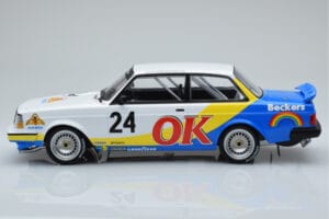 Volvo 240 Turbo Beckers #24 P.G. Andersson Nurburgring 1985 IXO 1:18 18RMC105A Metal - imaginea 3 din 6
