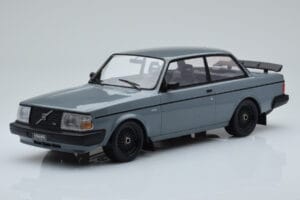 Volvo 240 Turbo Gri IXO 1:18