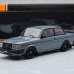 Volvo 240 Turbo Gri IXO 1:18 - image 6 of 6
