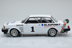 Volvo 240 Turbo IPS Racing Blaupunkt #1 P. Stureson DTM Zolder 1986 IXO 1:18 18RMC106 Metal - imaginea 3 din 6