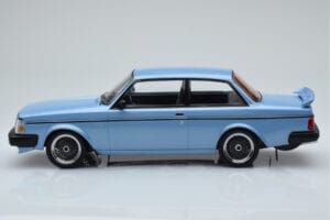 Volvo 240 Turbo Albastru Deschis IXO 1:18 18MCC090 Metal - imaginea 3 din 6