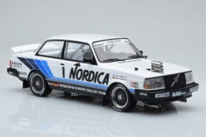 Volvo 240 Turbo Nordica #1 J. Cecotto / A. Olafsson ETCC Brno 1986 IXO 1:18 18RMC087 Metal - imaginea 4 din 6