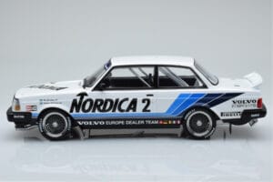 Volvo 240 Turbo Nordica #2 U. Granberg / T. Lindstrom ETCC Brno 1986 IXO 1:18 18RMC088 Metal - imaginea 3 din 6