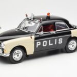 Volvo P121 Poliție Revell 1:18 8904