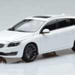 Volvo V60 D3 Crystal Alb FAW 1:18