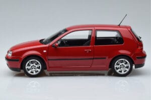 Volkswagen Golf Mk4 Roșu Norev 1:18 188573 Metal - imaginea 4 din 7
