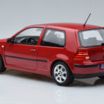 Volkswagen Golf Mk4 Roșu Norev 1:18 - image 6 of 7