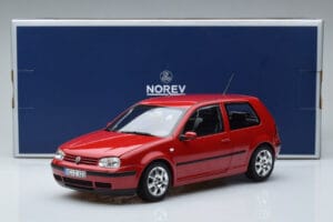 Volkswagen Golf Mk4 Roșu Norev 1:18 188573 Metal - imaginea 7 din 7