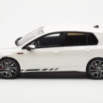 Volkswagen Golf GTI Mk8 Clubsport Alb Otto 1:18 - image 3 of 6