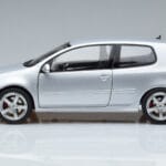 Volkswagen Golf GTI Mk5 Pirelli Edition Argintiu Norev 1:18 188425 Metal - image 4 of 7