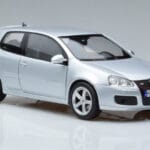 Volkswagen Golf GTI Mk5 Pirelli Edition Argintiu Norev 1:18 188425 Metal - image 5 of 7