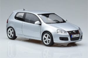 Volkswagen Golf GTI Mk5 Pirelli Edition Argintiu Norev 1:18 188425 Metal - imaginea 5 din 7