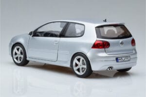 Volkswagen Golf GTI Mk5 Pirelli Edition Argintiu Norev 1:18 188425 Metal - imaginea 6 din 7