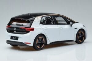 Volkswagen ID.3 Alb FAW 1:18 ZVN000001WEI Metal - imaginea 3 din 7