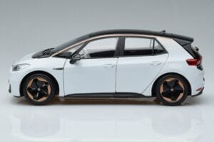 Volkswagen ID.3 Alb FAW 1:18 ZVN000001WEI Metal - imaginea 4 din 7