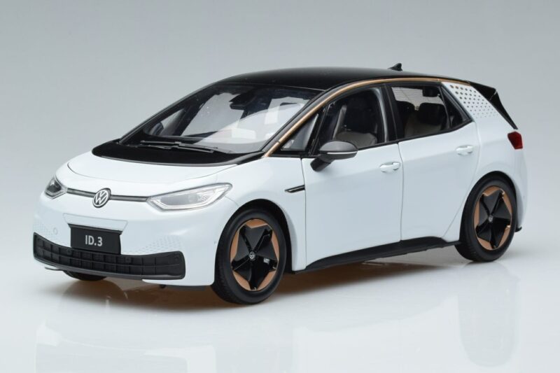 Volkswagen ID.3 Alb FAW 1:18 ZVN000001WEI Metal