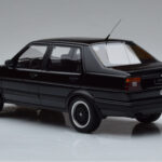 Volkswagen Jetta Mk2 Negru Otto 1:18 - image 5 of 6