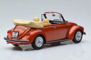 Volkswagen Beetle 1303 Cabriolet Portocaliu Norev 1:18 188526 Metal - imaginea 2 din 6