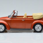 Volkswagen Beetle 1303 Cabriolet Portocaliu Norev 1:18 - image 3 of 6