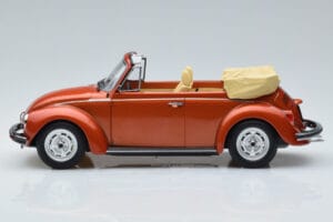 Volkswagen Beetle 1303 Cabriolet Portocaliu Norev 1:18 188526 Metal - imaginea 3 din 6