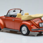 Volkswagen Beetle 1303 Cabriolet Portocaliu Norev 1:18 - image 5 of 6