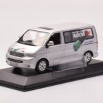 Volkswagen Multivan T5 Argintiu Heli Coil Edition Minichamps 1:43 - image 2 of 4