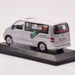 Volkswagen Multivan T5 Argintiu Heli Coil Edition Minichamps 1:43 - image 3 of 4