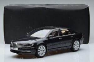 Volkswagen Phaeton V6 Mazeppa Gri Kyosho 1:18 08831MBK Metal - imaginea 9 din 9