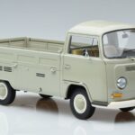 Volkswagen T2a Pickup Ediție Aniversară 50 de Ani Schuco 1:18 450019800 Metal - image 5 of 7