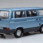 Volkswagen T3 Multivan Albastru Norev 1:18 - image 2 of 6