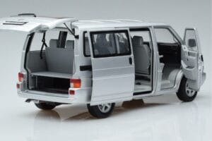 Volkswagen T4b Transporter Caravelle Minibus Schuco 1:18 450041500 Metal - imaginea 2 din 8