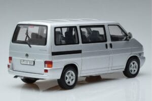 Volkswagen T4b Transporter Caravelle Minibus Schuco 1:18 450041500 Metal - imaginea 3 din 8