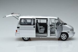 Volkswagen T4b Transporter Caravelle Minibus Schuco 1:18 450041500 Metal - imaginea 4 din 8
