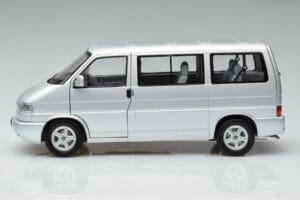 Volkswagen T4b Transporter Caravelle Minibus Schuco 1:18 450041500 Metal - imaginea 5 din 8