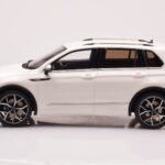 Volkswagen Tiguan R Alb Otto 1:18 - image 3 of 6