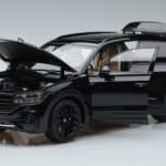 Volkswagen Touareg CR Negru FAW 1:18 LTC761021BLA Metal - image 2 of 7