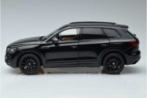 Volkswagen Touareg CR Negru FAW 1:18 LTC761021BLA Metal - imaginea 4 din 7