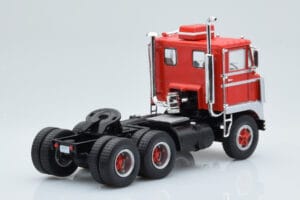 White 7400 Roșu Argintiu IXO 1:43 TR170 Metal - imaginea 2 din 5