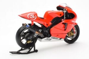 Yamaha YZR-M1 Marlboro Yamaha Team #3 M. Biaggi MotoGP 2002 Minichamps 1:12 122026303 Metal - imaginea 3 din 4