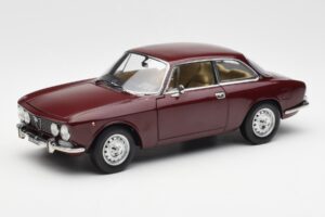 Alfa Romeo 2000 GTV Roșu Bordeaux Norev 1:18 187916 Metal