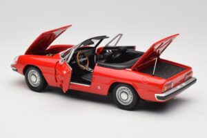 Alfa Romeo 2000 Spider Rosu Minichamps 1:18 180120930 Metal - imaginea 5 din 8