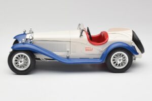 Alfa Romeo 2300 Spider Alb & Albastru Bburago 1:18 3008-M1 Metal - imaginea 3 din 6