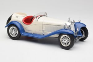 Alfa Romeo 2300 Spider Alb & Albastru Bburago 1:18 3008-M1 Metal - imaginea 4 din 6
