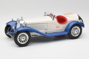 Alfa Romeo 2300 Spider Alb & Albastru Bburago 1:18 3008-M1 Metal