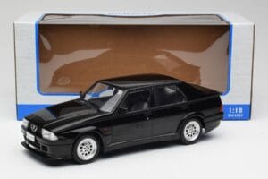 Alfa Romeo 75 Turbo Evoluzione Negru MCG 1:18 MCG18429 Metal - imaginea 6 din 6