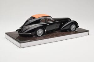 Alfa Romeo 8C 2900B Lungo Negru Minichamps 1:18 100120421 Metal - imaginea 4 din 8