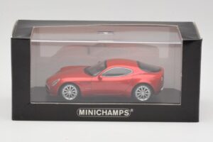 Alfa Romeo 8C Competizione Alfa Roșu Minichamps 1:43 403120523 Metal - imaginea 4 din 4