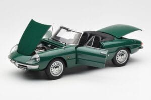 Alfa Romeo Duetto Spider Verde AUTOart 1:18 70138 Metal - imaginea 2 din 8