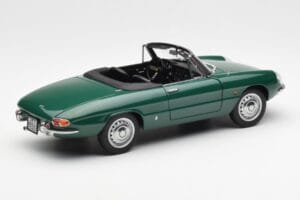 Alfa Romeo Duetto Spider Verde AUTOart 1:18 70138 Metal - imaginea 3 din 8